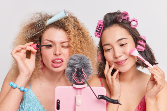Makeup & Fashion Combos